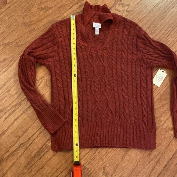NWT St. Johns Bay size, large collared sweater, burgundy, extremely soft - Picture 7 of 10